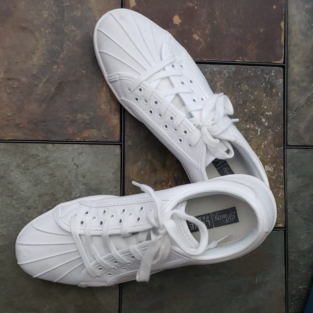 Pastry dance sneakers, white, size 10